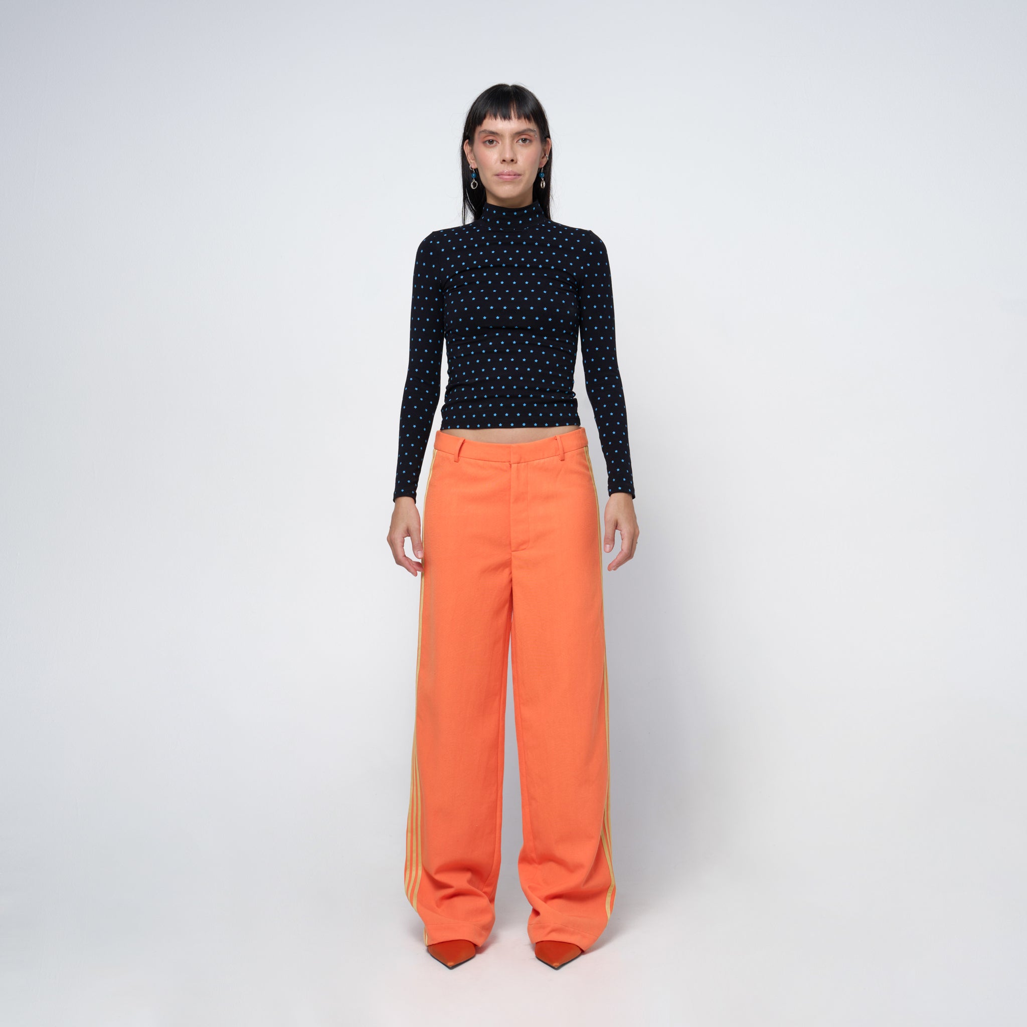 Untailored Non-Trackpant in Blazing Orange