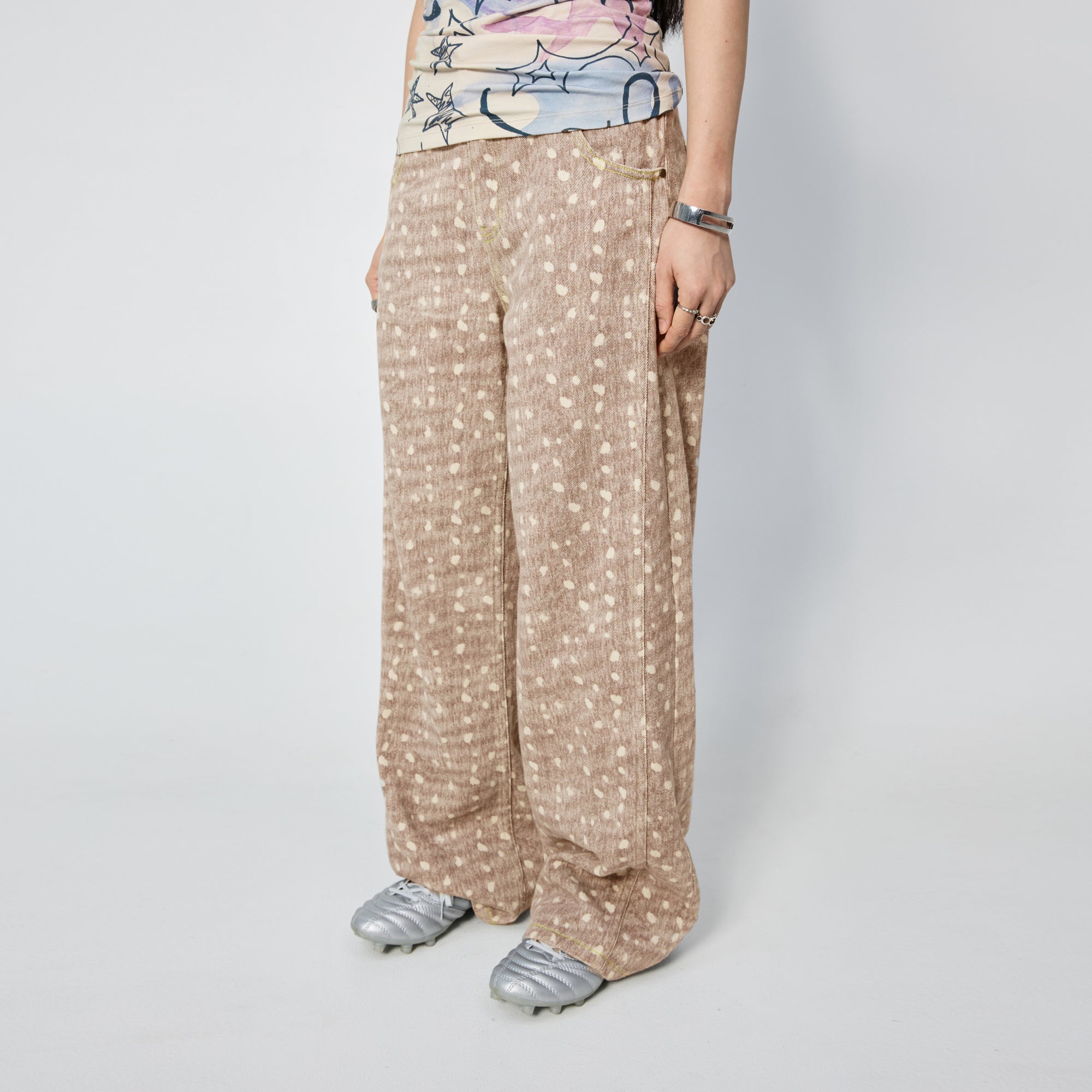 Arthur Apparel light brown straight leg jeans with white spots