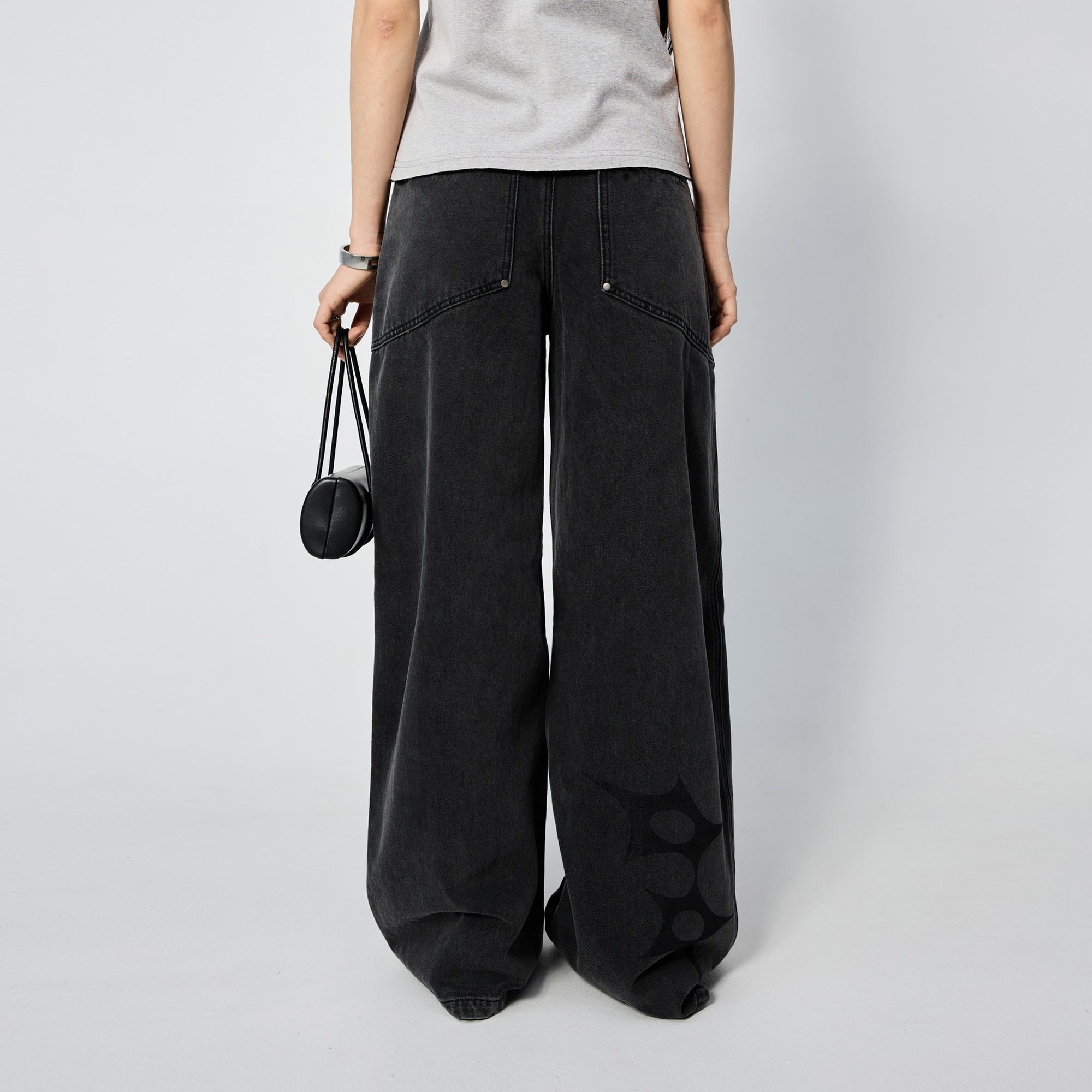 Arthur Apparel standard grey tee with black stars print