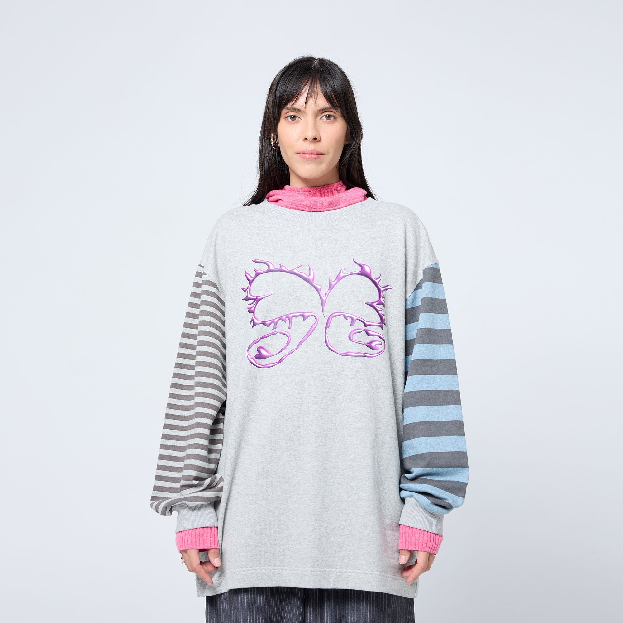 Arthur Apparel long sleeve tshirt in grey-tone baby terry with graphic pink heart print